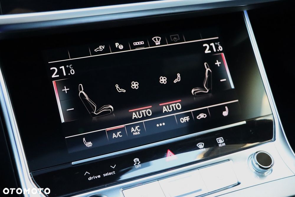 Audi A6 Avant 55 TFSI e quattro S tronic S line - 32