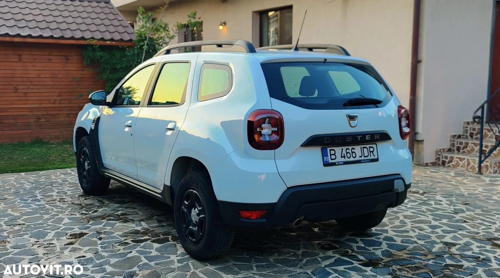 Dacia Duster 1.5 Blue dCi 4WD Essential - 10