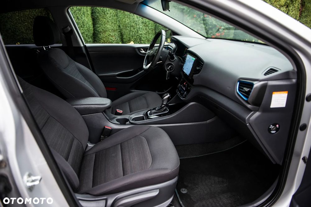 Hyundai IONIQ 1.6 GDI Premium - 35