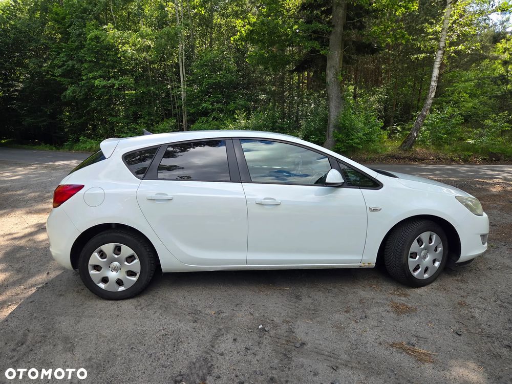 Opel Astra 1.7 CDTI - 11