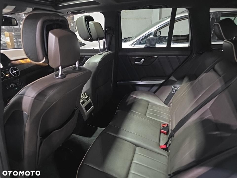 Mercedes-Benz GLK 350 4-Matic - 9