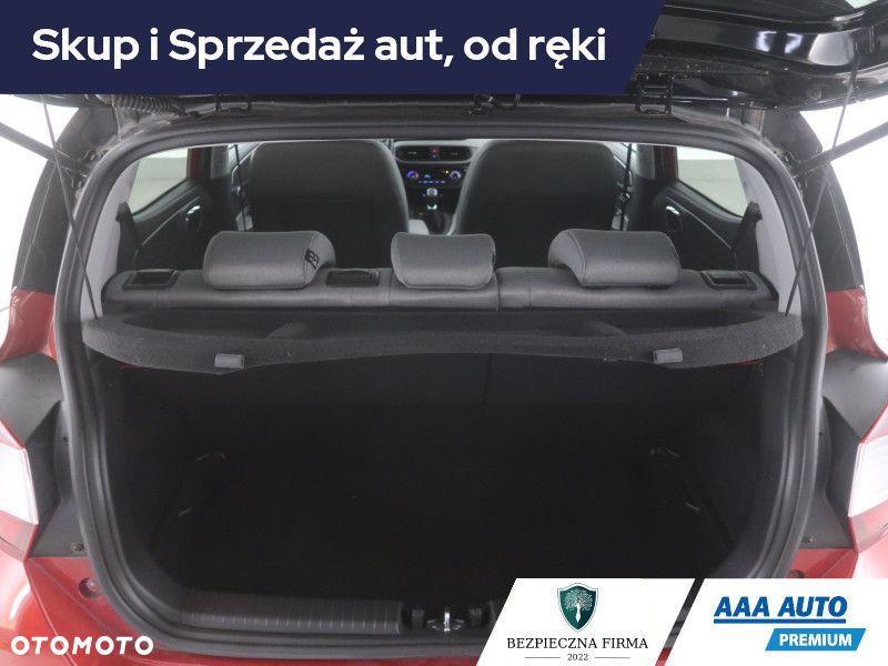 Hyundai i10 - 16