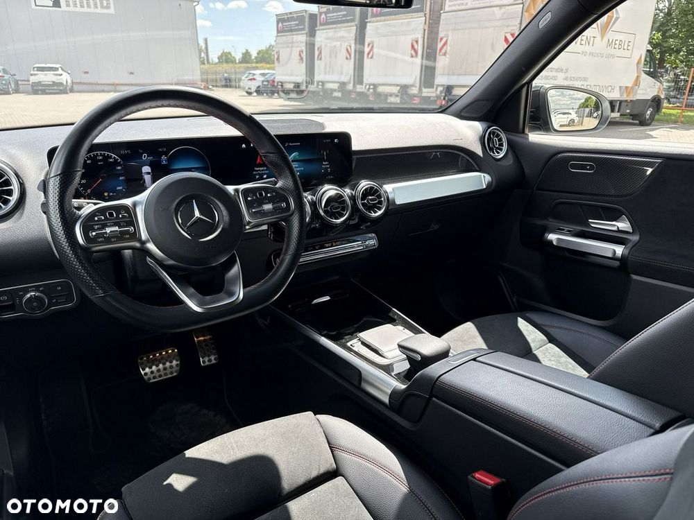 Mercedes-Benz GLB 200 7G-DCT - 13