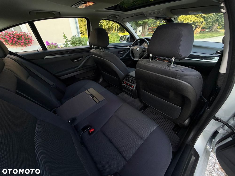 BMW Seria 5 - 12