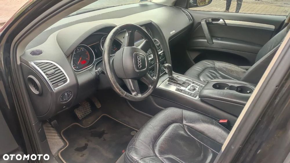 Audi Q7 3.0 TDI Quattro Tiptronic - 5