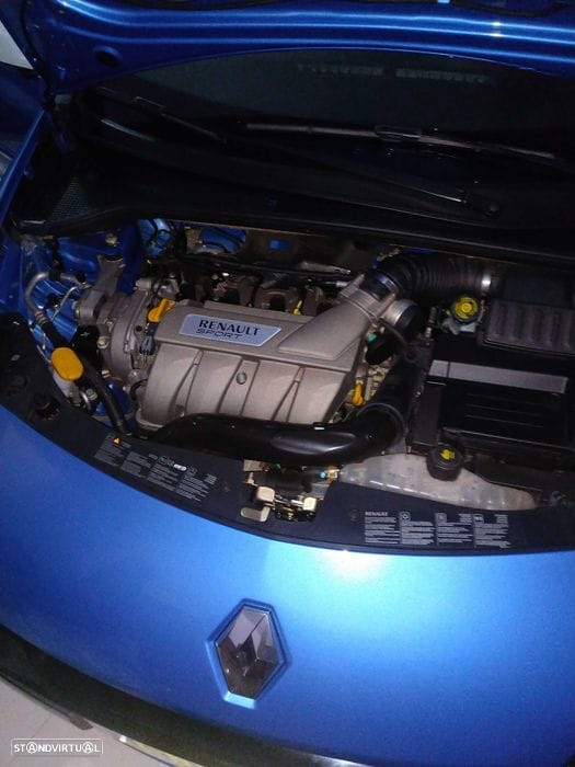 Renault Clio 2.0 16V RS - 7