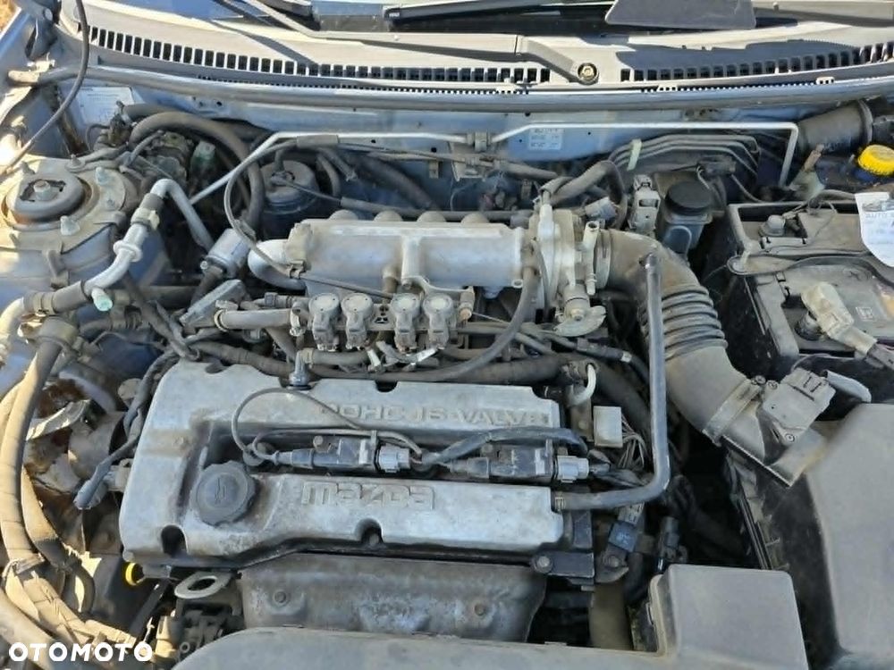Mazda 323F - 2