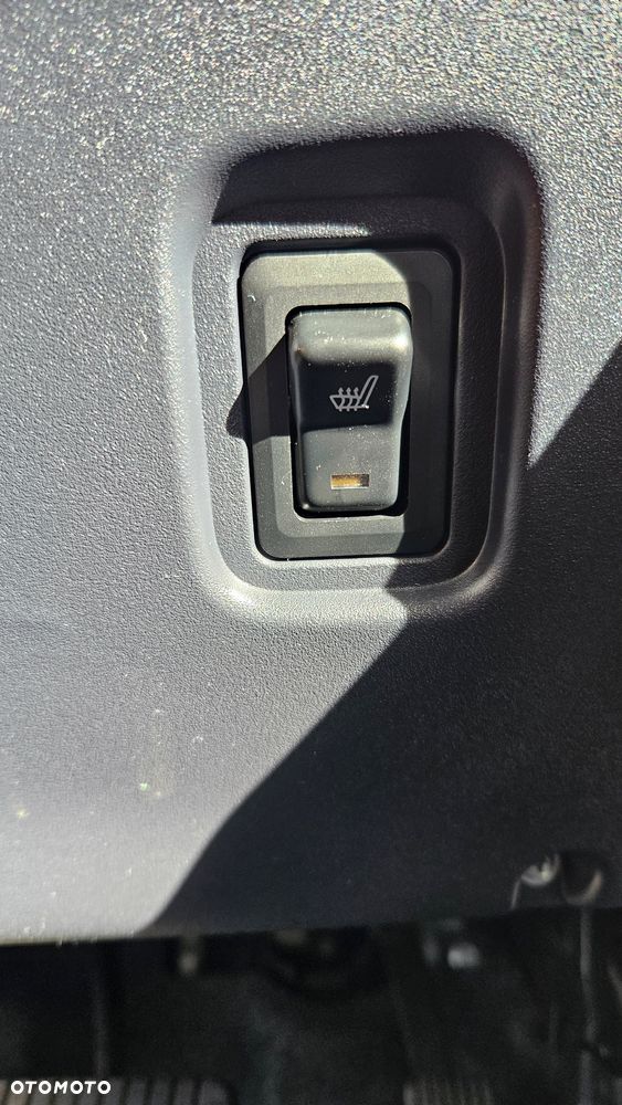 Peugeot iOn High Line - 17