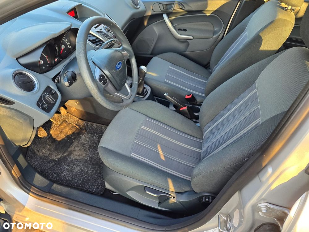 Ford Fiesta 1.25 Trend - 14