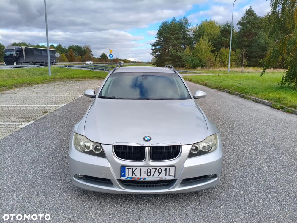 BMW Seria 3 320d DPF Touring - 2