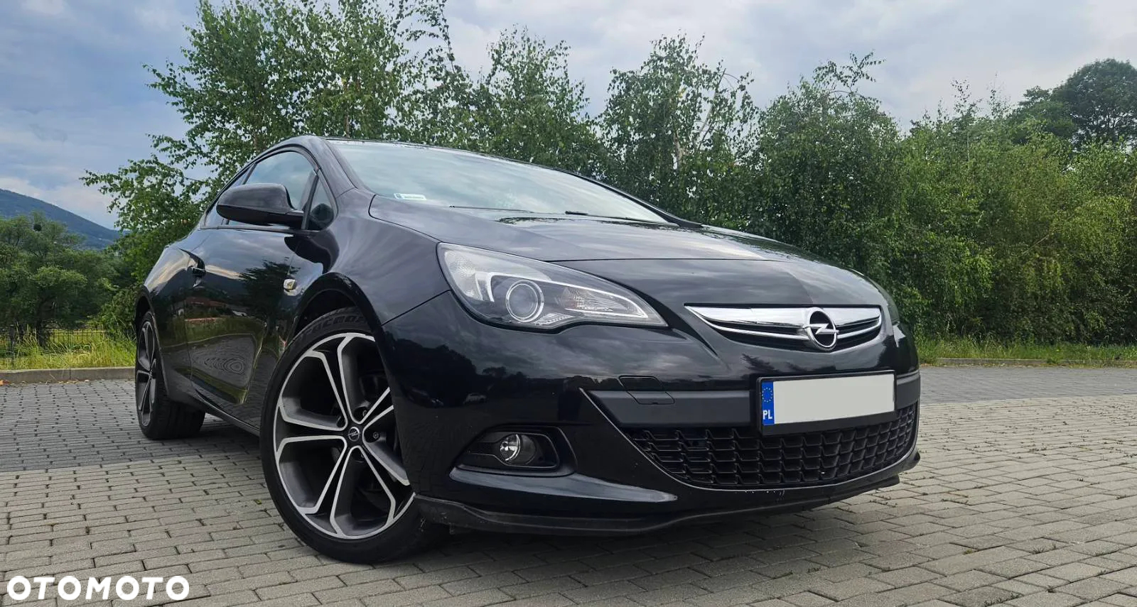 Opel Astra GTC 1.6 Turbo Edition - 2