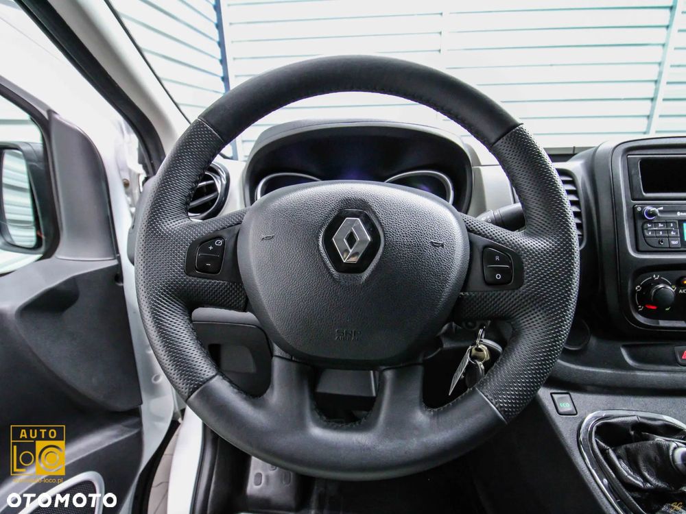 Renault TRAFIC FURGON LONG - 18