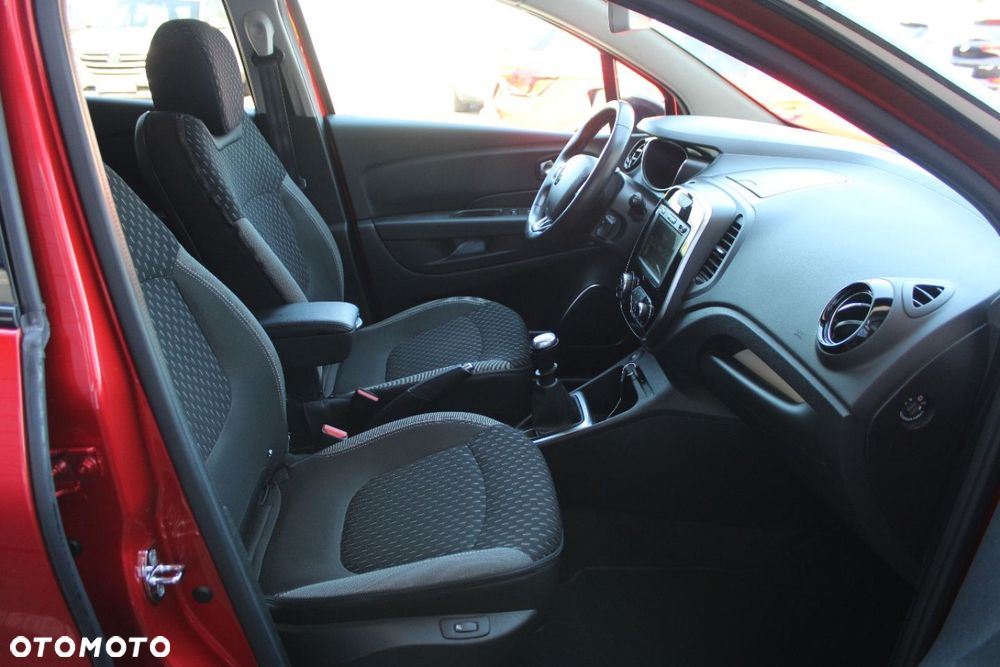 Renault Captur - 23
