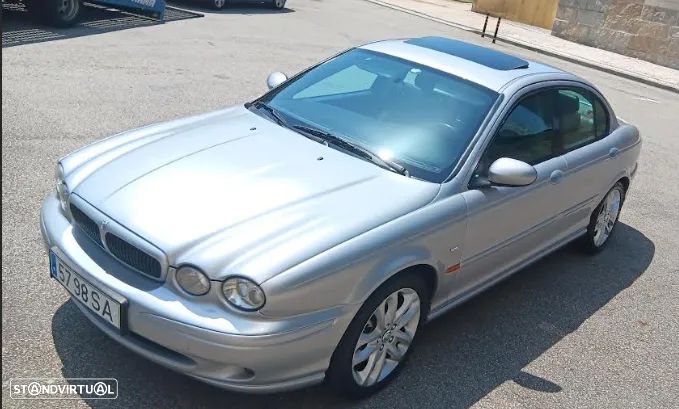 Jaguar X-Type 2.5 Sport - 1
