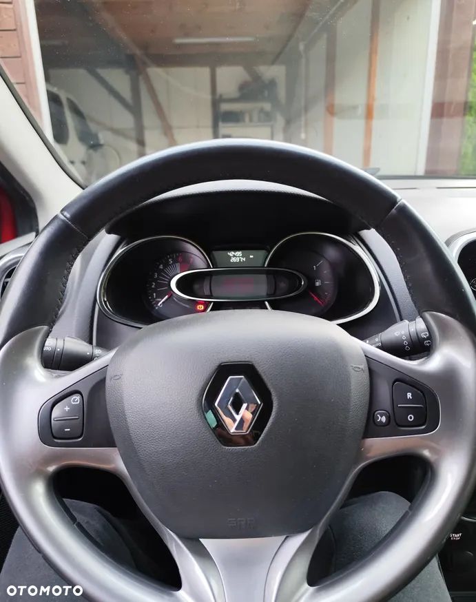 Renault Clio 1.2 16V Limited - 8
