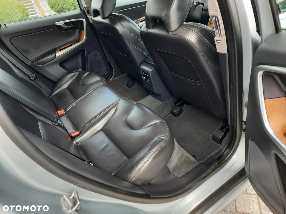 Volvo XC 60 D4 Geartronic Inscription - 13