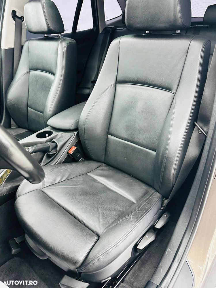 BMW X1 sDrive18d xLine - 16