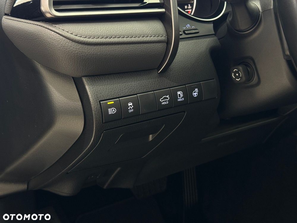 Toyota Camry 2.5 Hybrid Executive CVT - 21