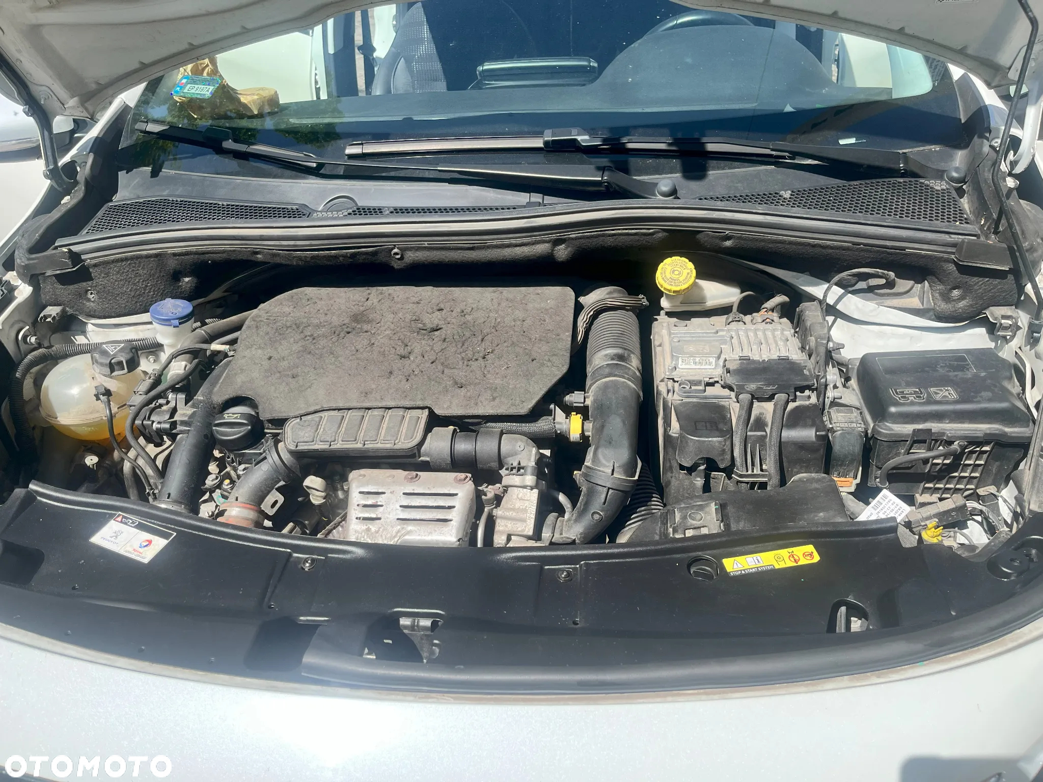 Peugeot 2008 1.2 Pure Tech Allure S&S - 20