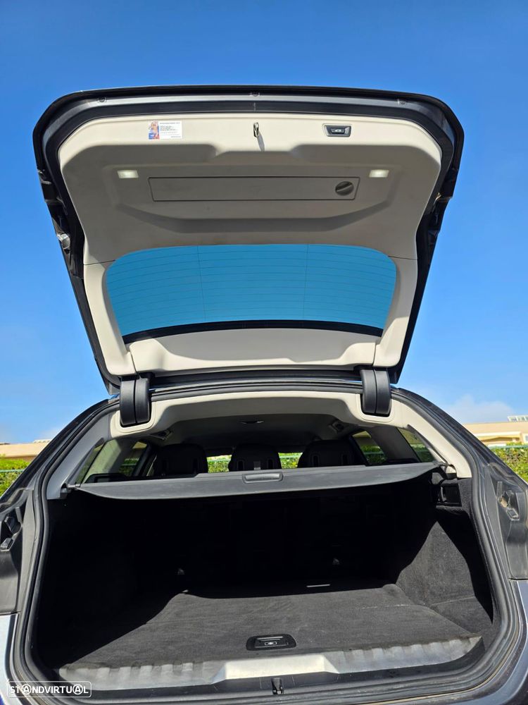 BMW 320 e Aut. Advantage - 10