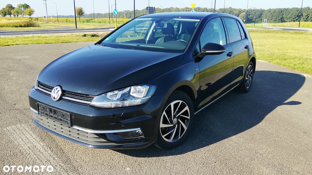 Volkswagen Golf 2018 photo 2