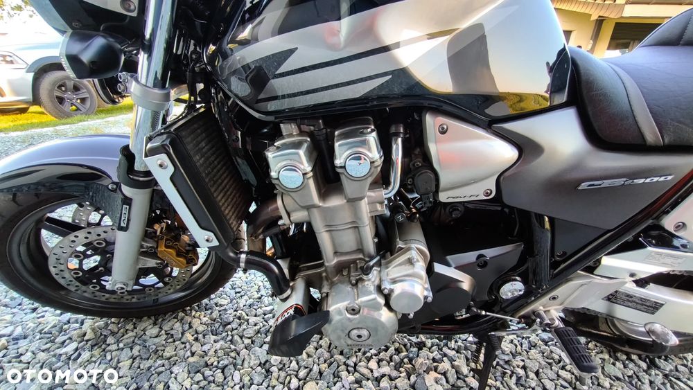 Honda CB - 18