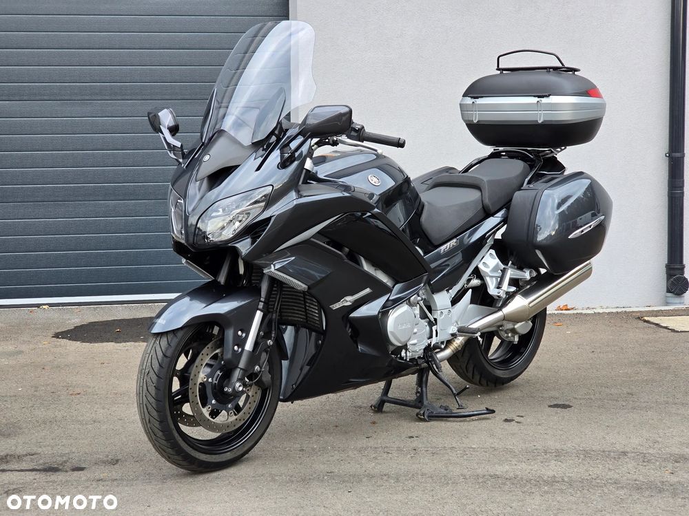 Yamaha FJR - 2