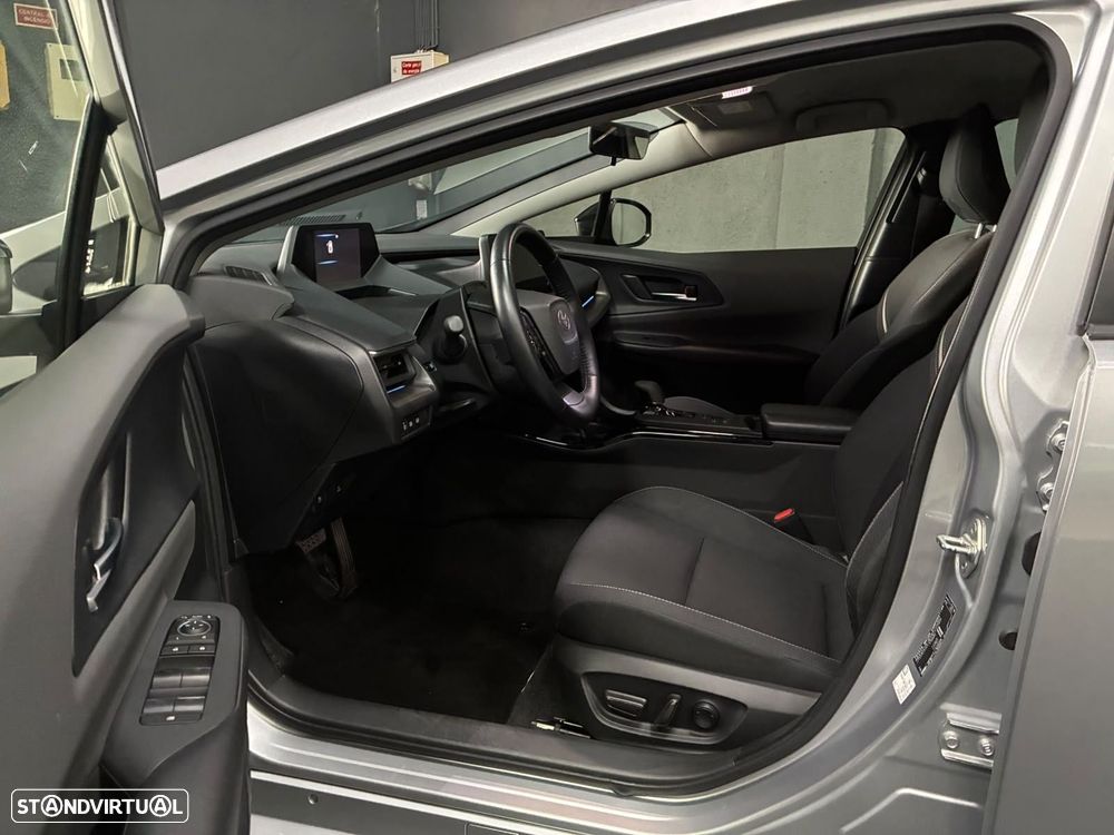 Toyota Prius - 10