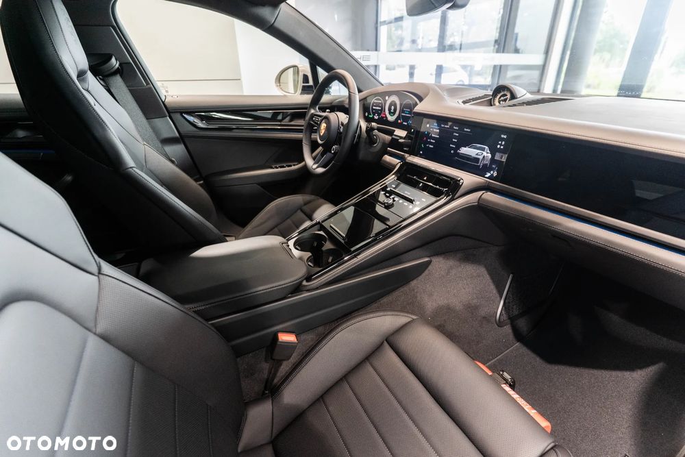 Porsche Panamera - 15
