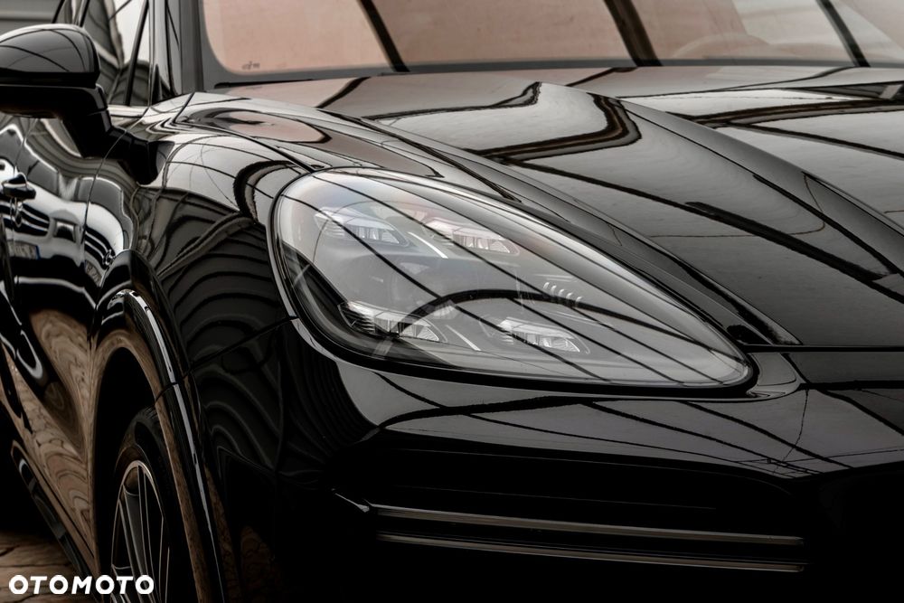 Porsche Cayenne - 14