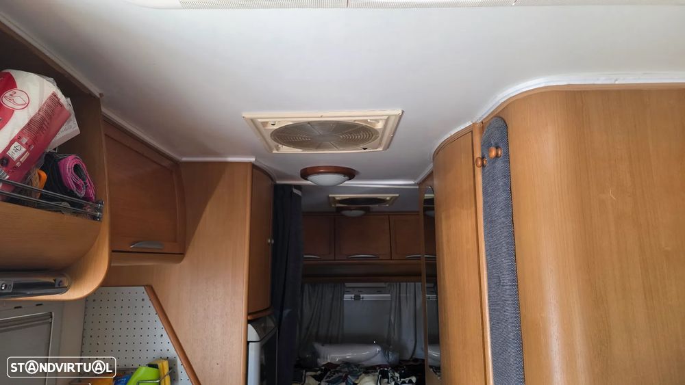 CI International Mizar 7 Metros Cama Casal Atrás Frigorifico Grande - 13