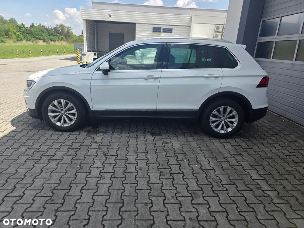 Volkswagen Tiguan - 4