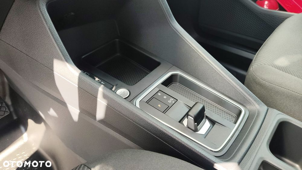 Ford Trasnsit Connect - 13