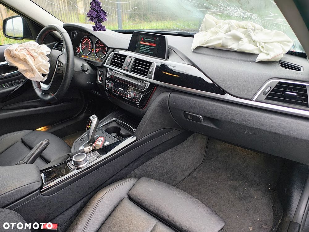 BMW Seria 3 318d Edition Luxury Line Purity - 27