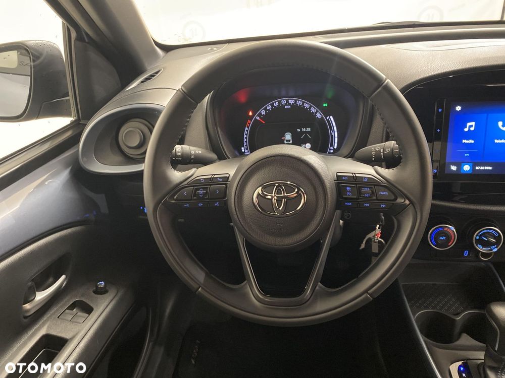 Toyota Aygo X 1.0 VVT-i Style CVT - 12