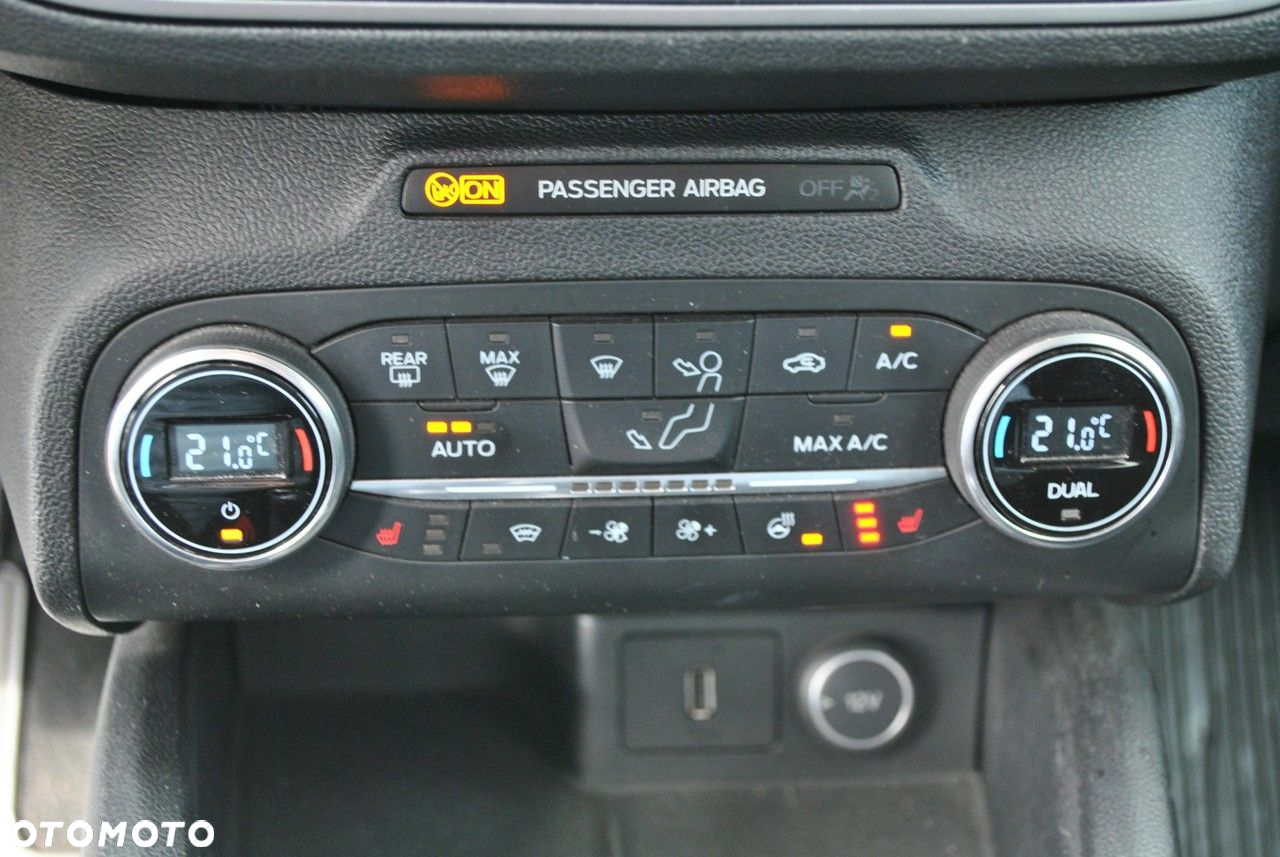 Ford Focus 1.0 EcoBoost Trend - 19