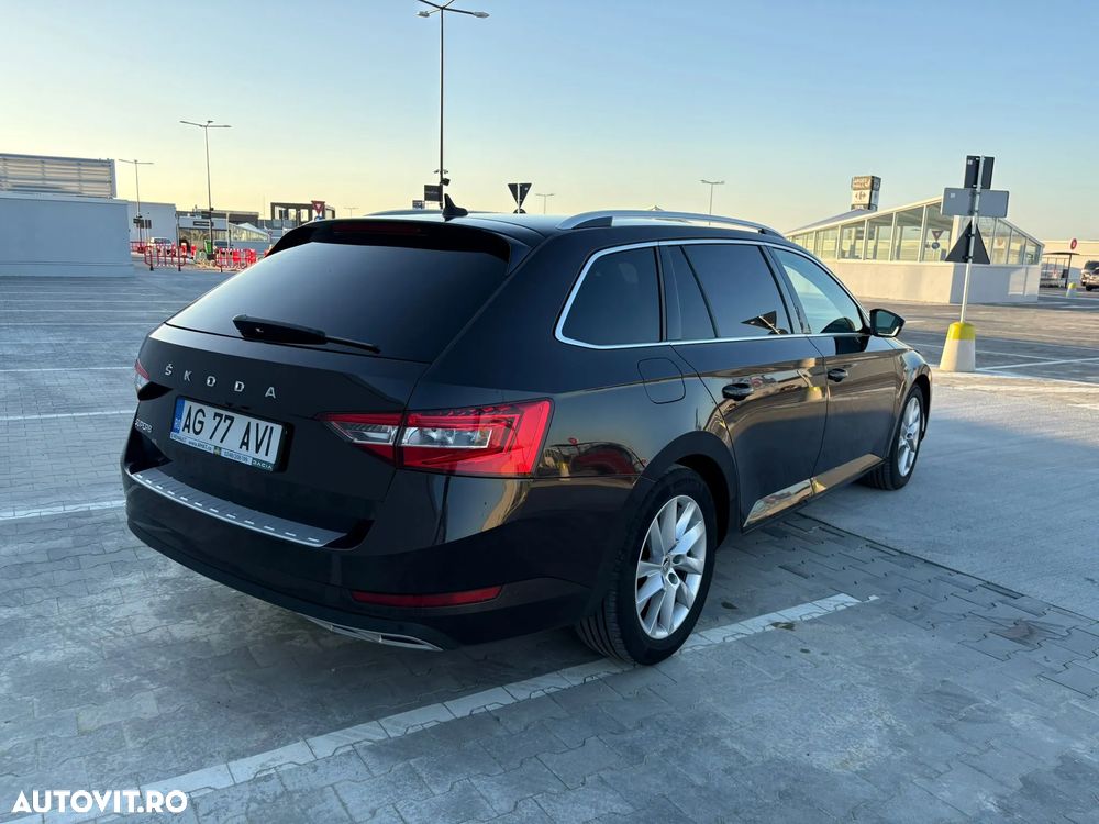 Skoda Superb Combi 2.0 TDI DSG Style - 17