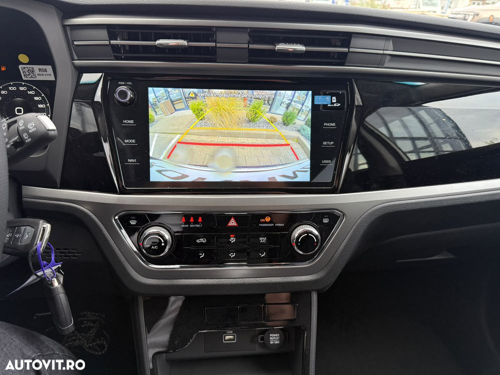 KGM Korando - 18