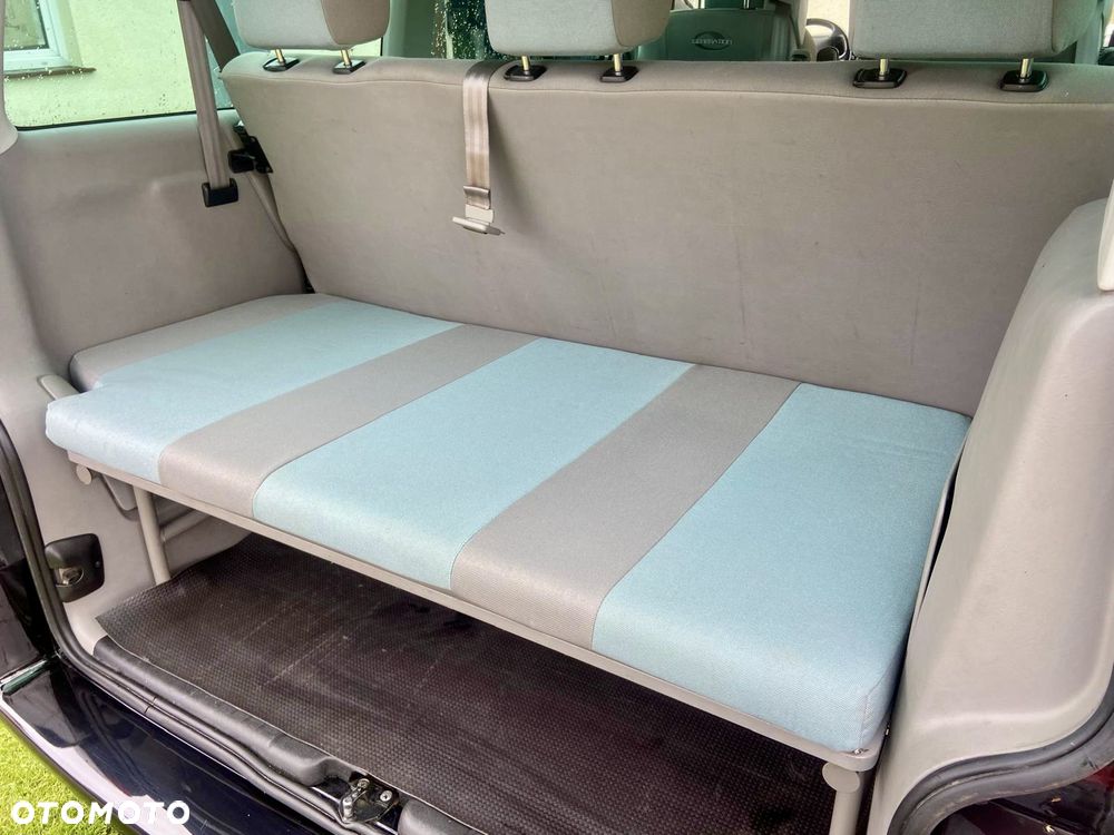 Volkswagen Multivan - 19
