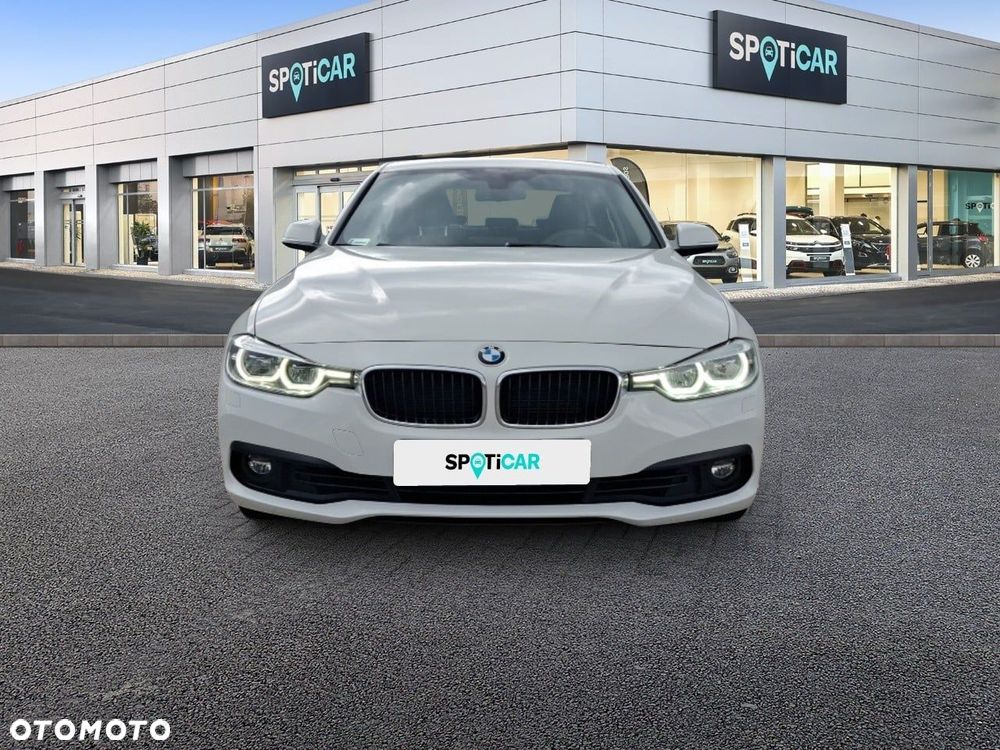 BMW Seria 3 318i - 2