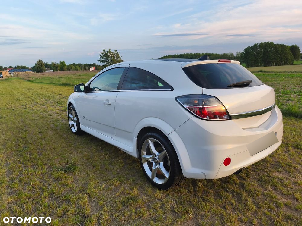 Opel Astra III GTC 1.8 Sport - 7