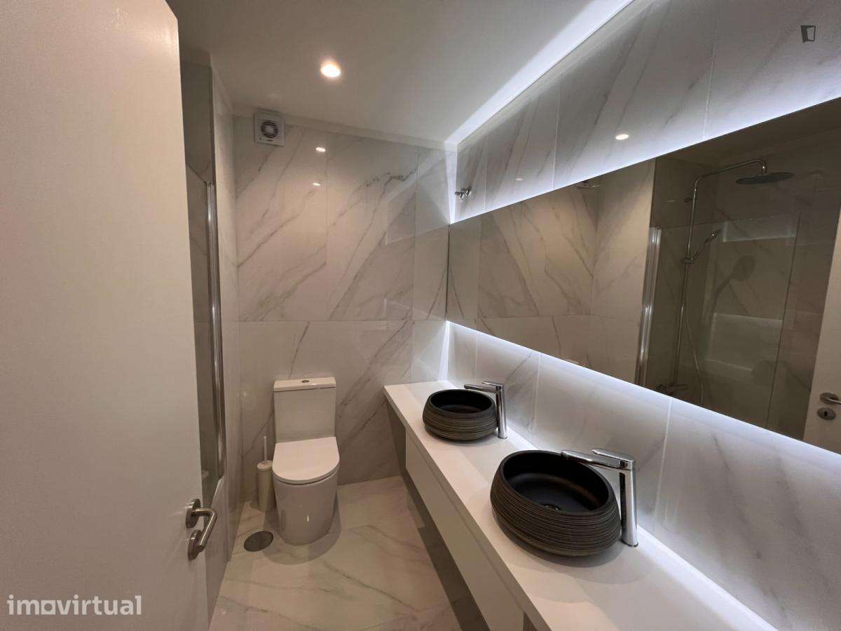 Quarto - localizado em Paranhos Porto - Grande imagem: 5/7