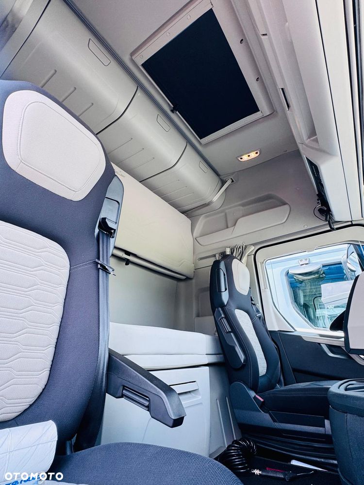 Ford F-MAX LL - 10
