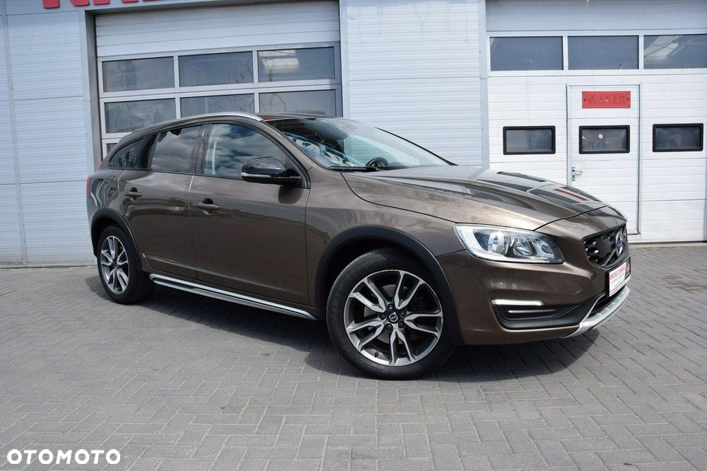 Volvo V60 Cross Country D3 Drive-E Summum - 7