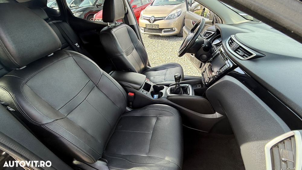 Nissan Qashqai 1.6 DIG-T TEKNA - 13
