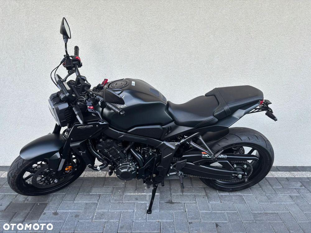 Honda CB - 2