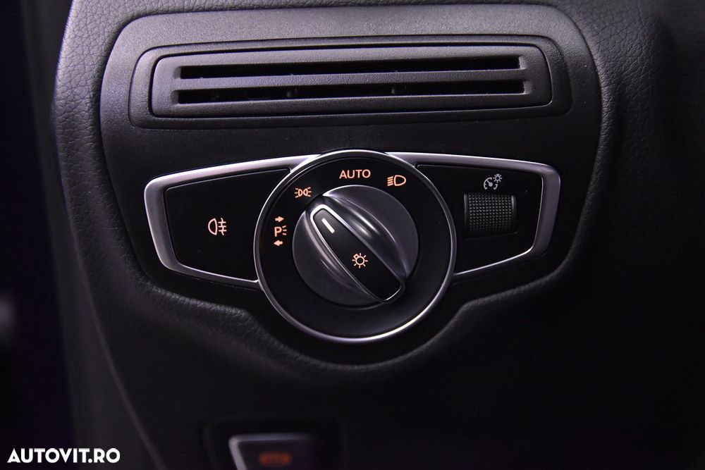 Mercedes-Benz GLC 300 e 4Matic 9G-TRONIC AMG Line - 15