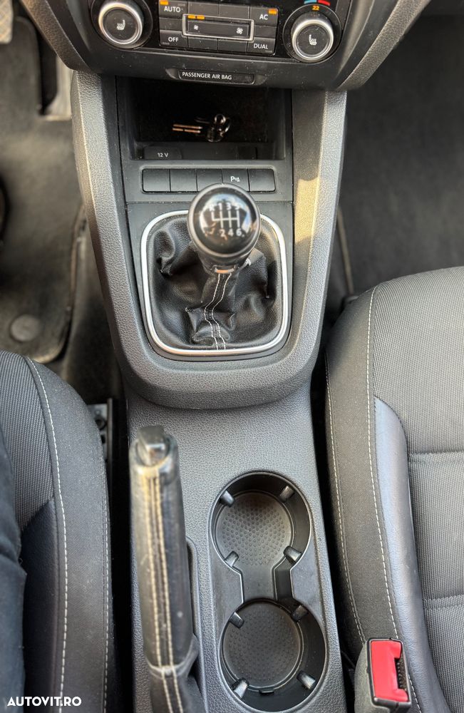 Volkswagen Jetta 2.0 TDI DPF Highline - 16