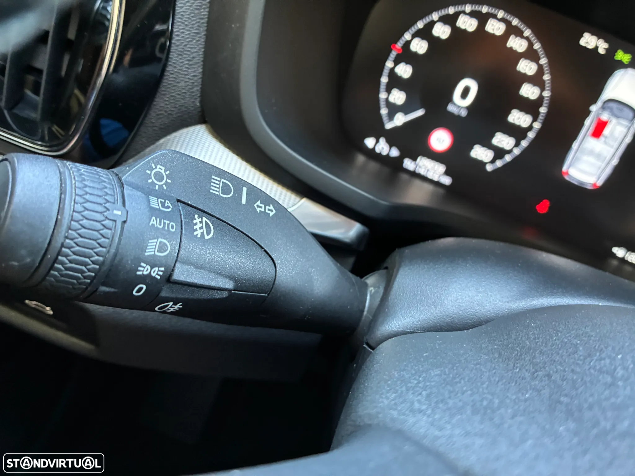 Volvo V60 2.0 D4 Inscription Geartronic - 36
