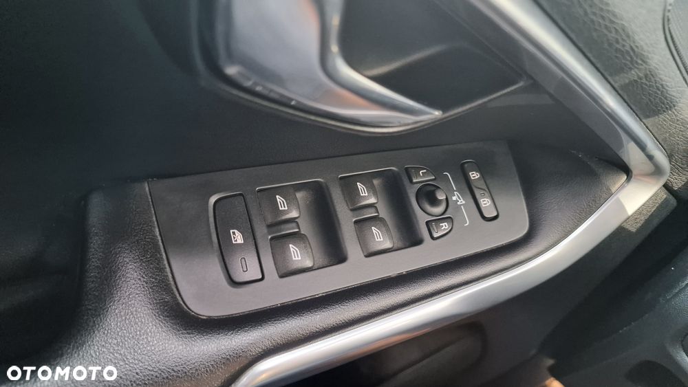 Volvo V40 - 18
